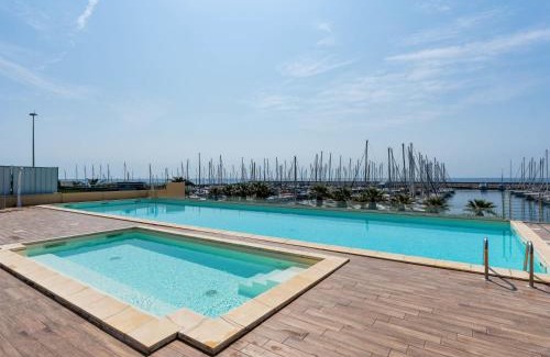 Santo Stefano al Mare Apartment | Apartment Entre Bateau et Mer by Interhome