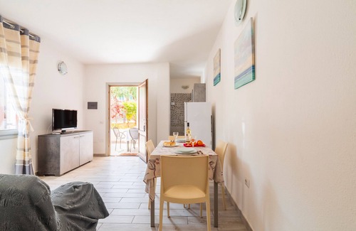 Arbatax Apartment | Apartment 'Eden' with Shared Terrace and Air Conditioning