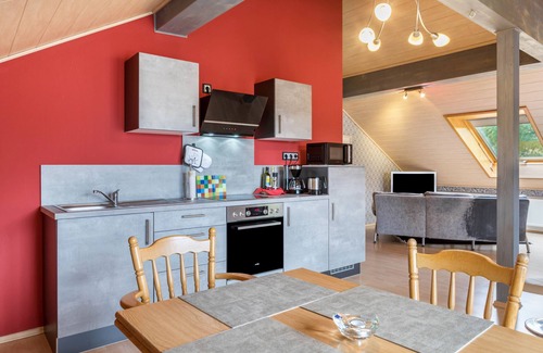 Schotten Apartment | Apartment 'Elkes Ferienappartment' with Shared Garden, Balcony and Wi-Fi