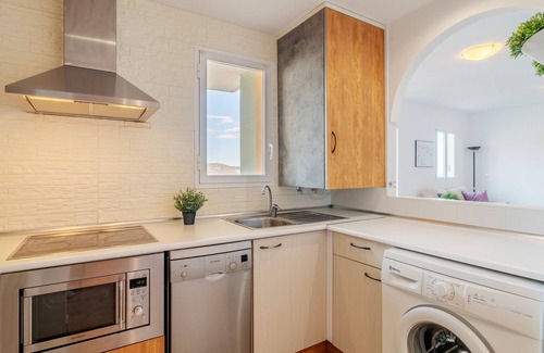 Hoya de los Patos Apartment | Apartment 'El Mirador' with Sea View, Wi-Fi and Air Conditioning