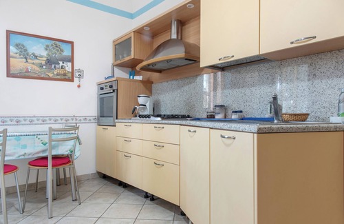 Luino Apartment | Apartment 'Elisa' with Private Garden