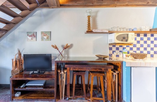 Braojos House | Apartment 'Alojamiento Taurus' with Balcony and Wi-Fi