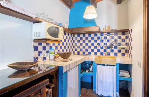 Braojos House | Apartment 'Alojamiento Taurus' with Balcony and Wi-Fi