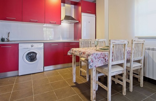 Sardon de los Frailes Apartment | Apartment 'Sardón De Los Frailes' with Shared Pool, Shared Garden and Wi-Fi