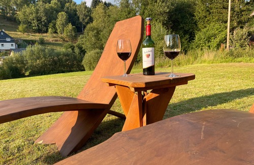 Steinach Apartment | Apartment 'Far Away From Afrika' with Mountain View, Private Terrace and Wi-Fi