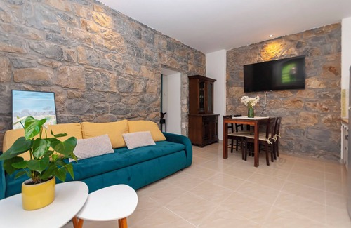 Slime Apartment | Apartment Feel the nature (104811-A1) - Slime