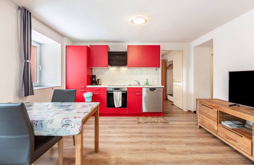 Neuenweg Apartment | Apartment 'Ferienwohnung Am Bach Nr 5' with Private Terrace, Shared Garden and Wi-Fi