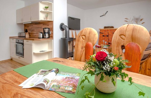 Neuendorf Apartment | Apartment 'Ferienwohnung Storchennest' with Private Terrace and Wi-Fi