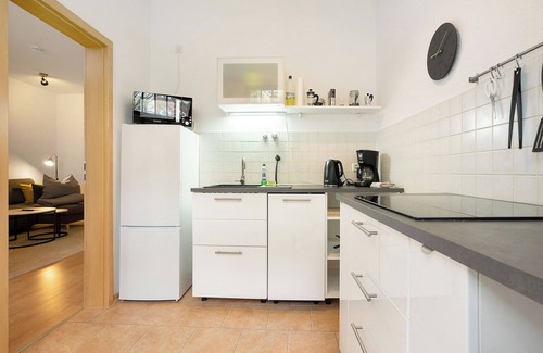 Kaßberg Apartment | Apartment 'Ferienwohnung Mit Stellplatz' with Balcony and Wi-Fi