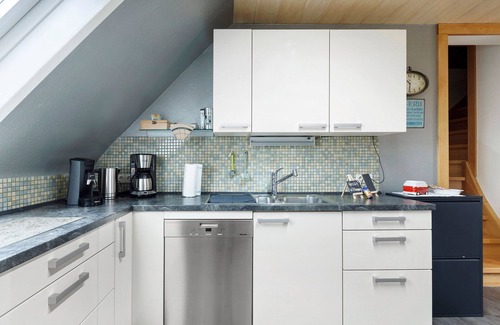 Stockach Apartment | Apartment 'Ferienwohnung am Rosenberg' with Shared Garden, Wi-Fi and Air Conditioning