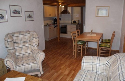Wolfach - Saint Roman Apartment | Apartment 'Ferienwohnung Äckerbartle, 55qm' with Shared Garden, Balcony and Wi-Fi