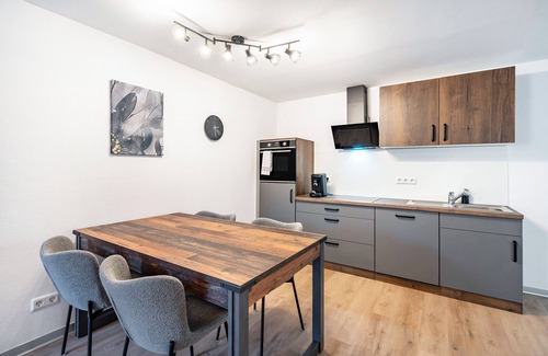 Elzach Apartment | Apartment 'Fewo Blumenweg' with Private Terrace and Wi-Fi