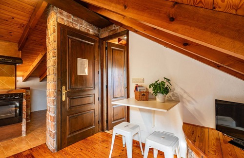San Juan de Parres Apartment | Apartment 'Florenta G4' with Mountain View, Shared Garden and Wi-Fi