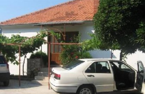 Island Hvar Apartment | Apartment for 4 persons in Jelsa on the island Hvar
