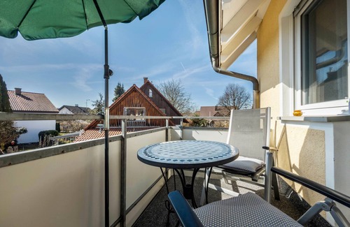 Langenargen Apartment | Apartment 'Haus Grete' with Lake View and Balcony