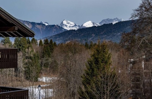 Les Carroz-d'Araches Cottage | Apartment Hermine - an apartment that sleeps 4 guests in 2 bedrooms