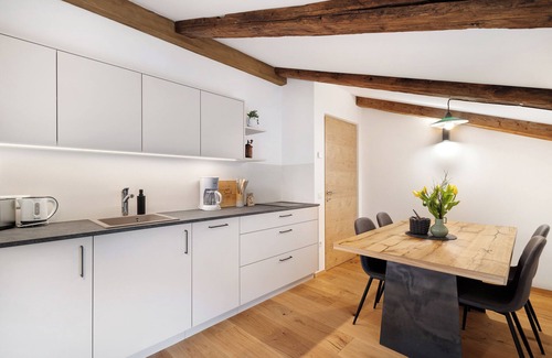 Chifa Apartment | Apartment 'Herzleierhof Friedrich Von Rodank' with Mountain View, Shared Garden and Wi-Fi