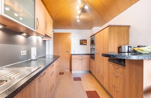 Engen Apartment | Apartment 'Hewenpanorama' with Mountain View, Private Terrace and Wi-Fi