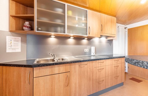 Engen Apartment | Apartment 'Hewenpanorama' with Mountain View, Private Terrace and Wi-Fi