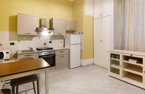 Pre Apartment | Apartment "House Corso Dogali Aquarium" with jacuzzi bathtub & Wi-Fi