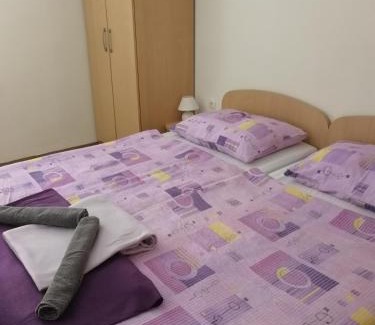 Marindol House | Apartment House Papa