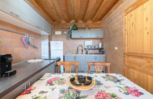 Avola Apartment | Apartment 'Imola Country House' with Sea View, Wi-Fi and Air Conditioning