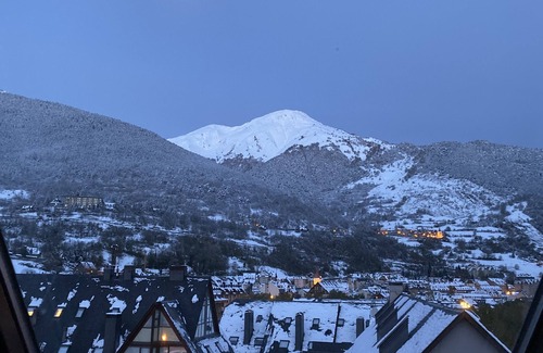 Vielha Apartment | Apartment in a quiet area of Vielha for 6 people