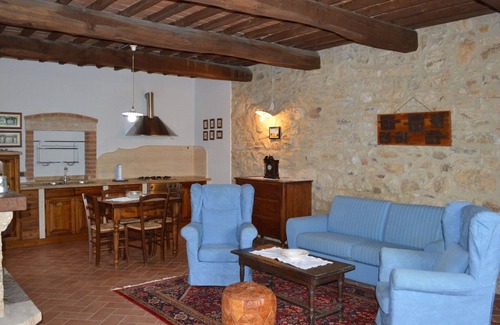 Asciano Apartment | Apartment in Asciano With Pool