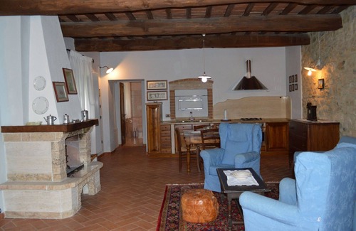 Asciano Apartment | Apartment in Asciano With Pool