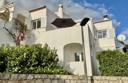 Carvoeiro House | Apartment in center with pool (Colina Branca)