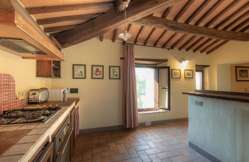Simignano House | Apartment in Chianti With Pool ID 456