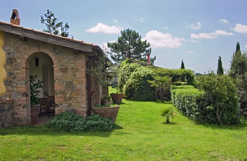 Torre Alfina Apartment | Apartment in country house with dream panorama