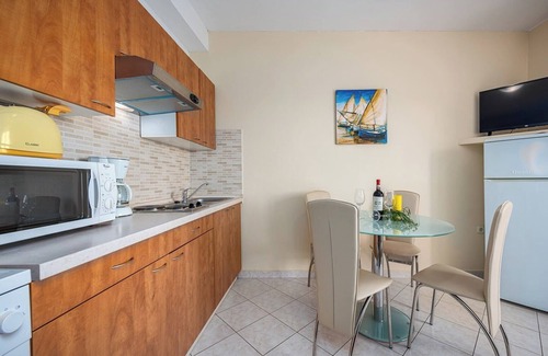 Drenje Apartment | Apartment in Drenje near Jadrena Beach