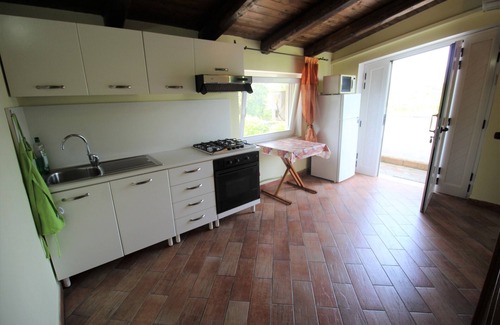 Isoletta Apartment | Apartment in farmhouse, shared swimming pool, between Rome and Naples
