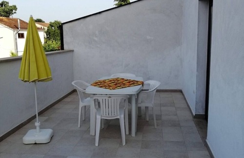 Funtana Apartment | Apartment in Funtana with Terrace, Air condition, WIFI, Washing machine (4982-5)
