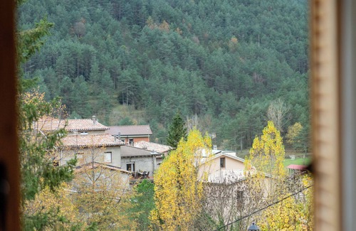 Gombren Apartment | Apartment in Gombrèn Girona with Nature Views