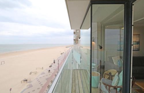 Heist Apartment | Apartment in Het Zoute with Sea Views