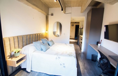 Suramericana Hotel | Apartment in Laureles City view