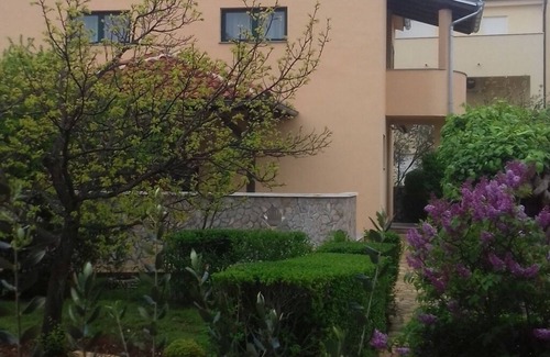 Murter Apartment | Apartment in Murter with Terrace, Air condition, WIFI, Washing machine (125-3)