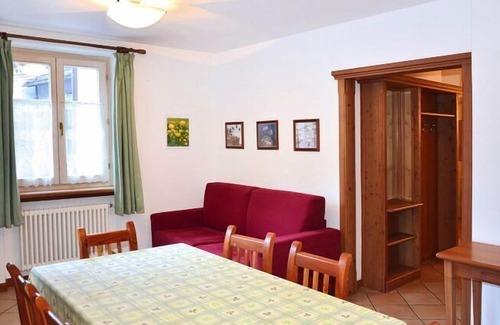 Pellizzano Apartment | Apartment in Pellizzano with heating