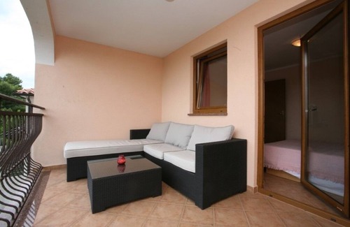 Brulo Apartment | Apartment in Poreč with Balcony, Air condition, WIFI (3794-4)