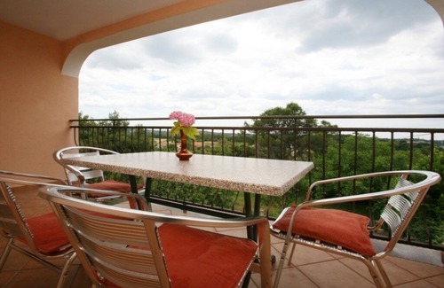 Brulo Apartment | Apartment in Poreč with Balcony, Air condition, WIFI (3794-4)