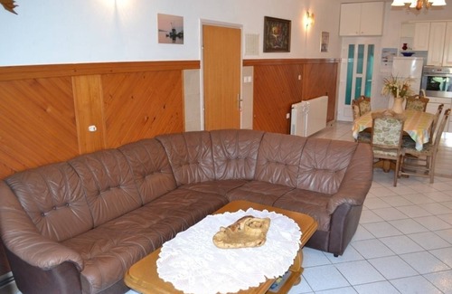 Povlja Apartment | Apartment in Povlja with Seaview, Terrace, Air condition, WIFI (3365-3)