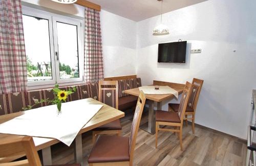 Sankt Veit im Pongau Apartment | Apartment in Sankt Johann near Ski Area