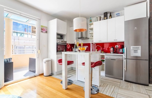 Bacvice Apartment | Apartment in Split with Balcony, Air condition, WIFI (5141-1)