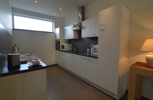 Godveerdegem Apartment | Apartment in Zottegem with Bubble Bath