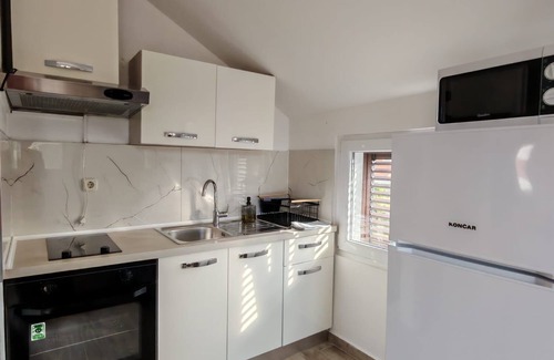 Kukljica Apartment | Apartment Ivy (10534-A1) - Kukljica