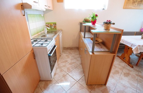 Zrece Apartment | Apartment Jorsi With Mountain View