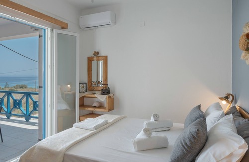Azolimnos Apartment | Apartment 'Kalliopi’s Apartments' with Sea View, Wi-Fi and Air Conditioning
