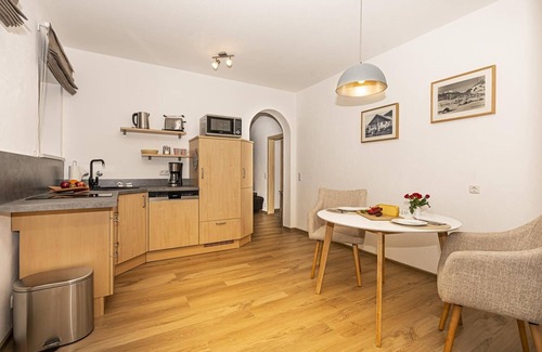 Obermaiselstein Apartment | Apartment Kircher | Morning sun | Mountain view I Contemporary comfort | WLan